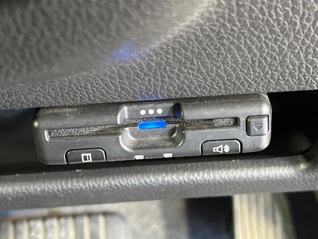 eKスペースカスタム カスタムT 4WD 純正ナビ 両側パワースライドドア ターボ バックカメラ シートヒーター ドライブレコーダー ETC CD/DVD/フルセグ HIDランプ オートライト オートエアコン オペレーションキー(7枚目)