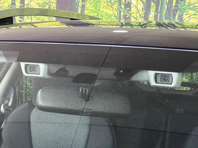 ＸＶ ２．０ｉ－Ｓ　アイサイト　４ＷＤ　純正８型ナビ　バックカメラ　レーダークルコン　アイサイト　パドルシフト　ルーフレール　ＥＴＣ　ハーフレザーシート　パワーシート　デュアルエアコン　フルセグＴＶ　オートライト　スマートキー（5枚目）