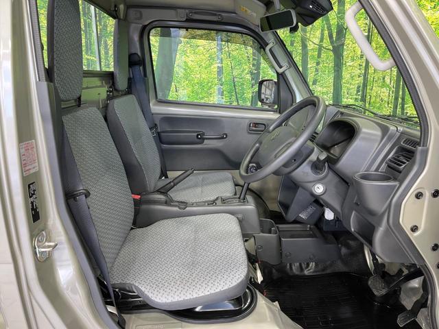 キャリイトラック KCエアコン・パワステ農繁仕様 4WD 純正ナビ セーフティサポート コーナーセンサー オートライト オートハイビーム ドライブレコーダー 車線逸脱警報 ヘッドライトレベライザー 3方開荷台 ダイアル式エアコン 横滑り防止装置(9枚目)