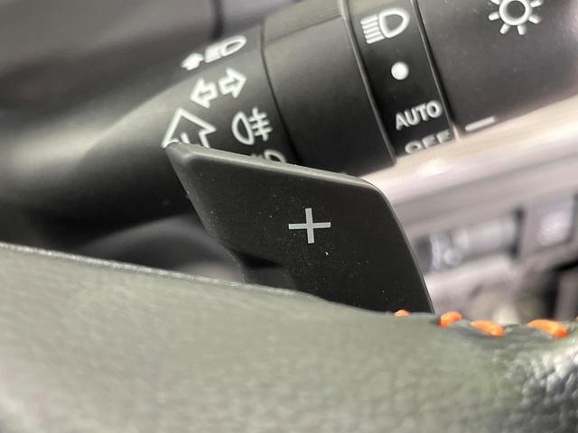 ＸＶ ２．０ｉ－Ｓ　アイサイト　４ＷＤ　純正８型ナビ　バックカメラ　衝突被害軽減システム　レーダークルーズ　レザーシート　スマートキー　ＬＥＤヘッド　ルーフレール　ＥＴＣ　オートライト　デュアルエアコン　Ｂｌｕｅｔｏｏｔｈ　ＣＤ（6枚目）