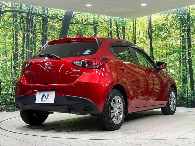 デミオ 13S 純正ナビ スマートブレーキサポート ブラインドスポットモニター バックカメラ シートヒーター LEDヘッド 禁煙車 スマートキー Bluetooth オートライト オートエアコン 革巻きステアリング(18枚目)