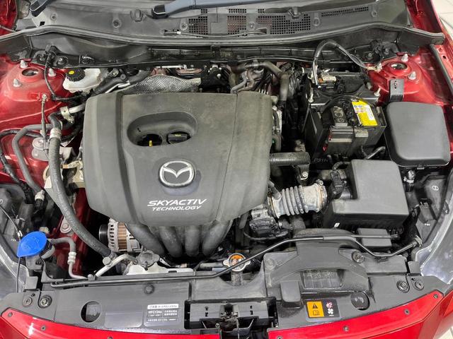 デミオ 13S 純正ナビ スマートブレーキサポート ブラインドスポットモニター バックカメラ シートヒーター LEDヘッド 禁煙車 スマートキー Bluetooth オートライト オートエアコン 革巻きステアリング(19枚目)