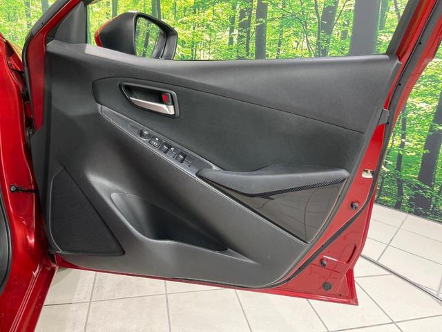 デミオ 13S 純正ナビ スマートブレーキサポート ブラインドスポットモニター バックカメラ シートヒーター LEDヘッド 禁煙車 スマートキー Bluetooth オートライト オートエアコン 革巻きステアリング(39枚目)