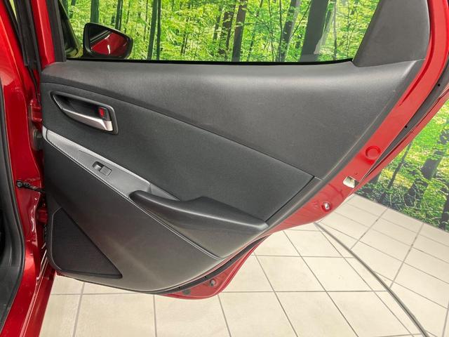 デミオ 13S 純正ナビ スマートブレーキサポート ブラインドスポットモニター バックカメラ シートヒーター LEDヘッド 禁煙車 スマートキー Bluetooth オートライト オートエアコン 革巻きステアリング(40枚目)