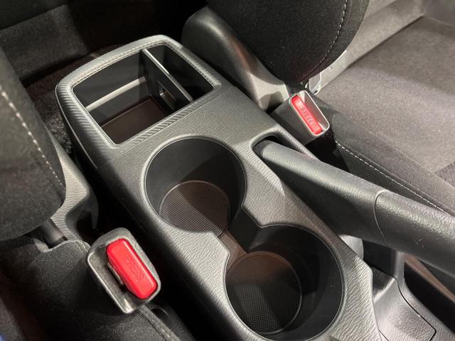 デミオ 13S 純正ナビ スマートブレーキサポート ブラインドスポットモニター バックカメラ シートヒーター LEDヘッド 禁煙車 スマートキー Bluetooth オートライト オートエアコン 革巻きステアリング(47枚目)