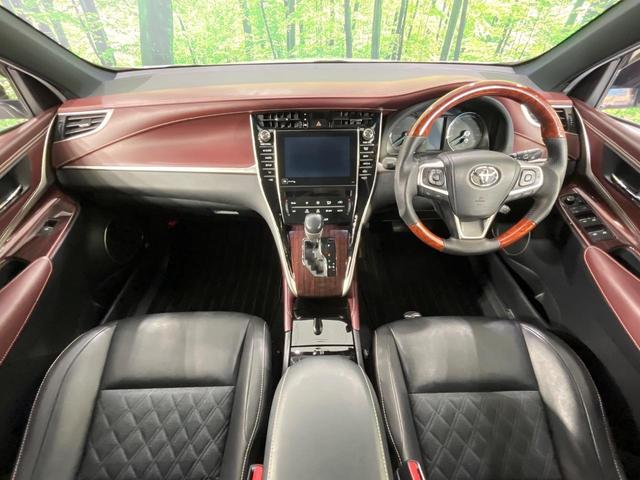ハリアーハイブリッド プレミアム アドバンスドパッケージ 4WD 純正9型ナビ パノラミックビューモニター JBLサウンド 寒冷地仕様 レーダークルコン クリアランスソナー パワーバックドア ワイヤレス充電 パワーシート ETC LEDランプ LEDフォグ(2枚目)