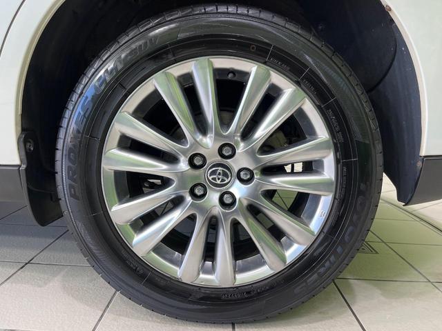 ハリアーハイブリッド プレミアム アドバンスドパッケージ 4WD 純正9型ナビ パノラミックビューモニター JBLサウンド 寒冷地仕様 レーダークルコン クリアランスソナー パワーバックドア ワイヤレス充電 パワーシート ETC LEDランプ LEDフォグ(61枚目)