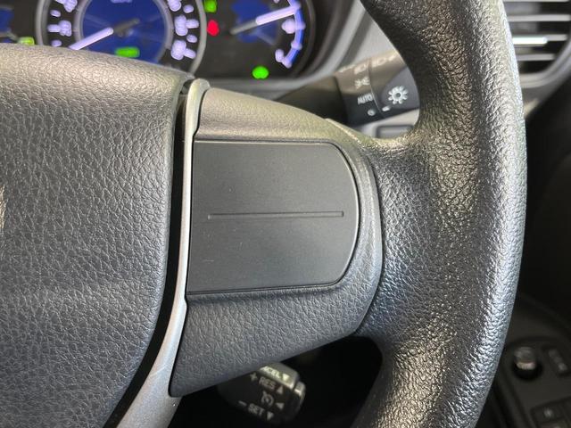 ヴォクシー ハイブリッドＸ　純正９型ナビ　後席モニター　両側パワースライドドア　バックカメラ　セーフティセンス　クルーズコントロール　ＥＴＣ　ドライブレコーダー　ＬＥＤランプ　オートライト　デュアルエアコン　スマートキー（36枚目）