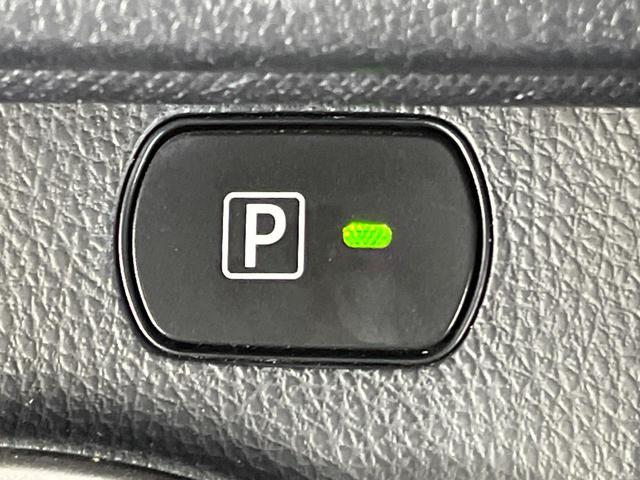 ヴォクシー ハイブリッドＸ　純正９型ナビ　後席モニター　両側パワースライドドア　バックカメラ　セーフティセンス　クルーズコントロール　ＥＴＣ　ドライブレコーダー　ＬＥＤランプ　オートライト　デュアルエアコン　スマートキー（40枚目）