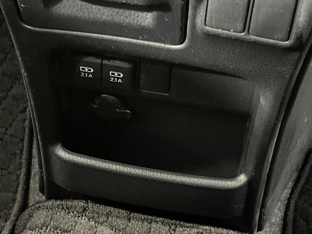 ヴォクシー ハイブリッドＸ　純正９型ナビ　後席モニター　両側パワースライドドア　バックカメラ　セーフティセンス　クルーズコントロール　ＥＴＣ　ドライブレコーダー　ＬＥＤランプ　オートライト　デュアルエアコン　スマートキー（57枚目）