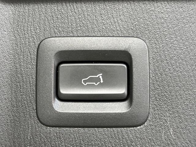 CX-8 XD Lパッケージ 4WD マツダコネクト 後席モニター 360度ビュー BOSE スマートブレーキサポート ブラインドスポットモニター パワーバックドア レザーシート 前/中列シートヒーター ステアリングヒーター(7枚目)
