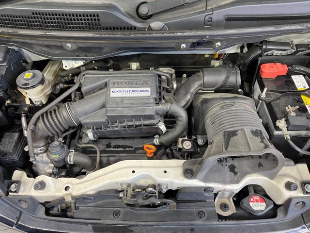 N-BOXカスタム G ターボSSブラックスタイルパッケージ 4WD 純正8型ナビ 両側パワースライドドア ターボ バックカメラ クルーズコントロール シティブレーキアクティブシステム 前席シートヒーター デジタルルームミラー ETC HIDランプ LEDフォグ(19枚目)