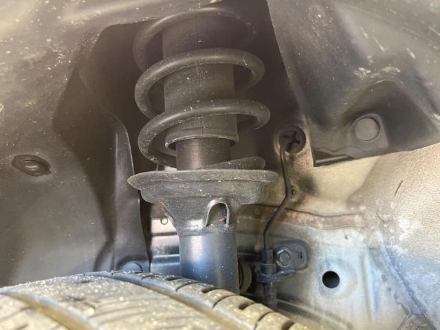 N-BOXカスタム G ターボSSブラックスタイルパッケージ 4WD 純正8型ナビ 両側パワースライドドア ターボ バックカメラ クルーズコントロール シティブレーキアクティブシステム 前席シートヒーター デジタルルームミラー ETC HIDランプ LEDフォグ(24枚目)