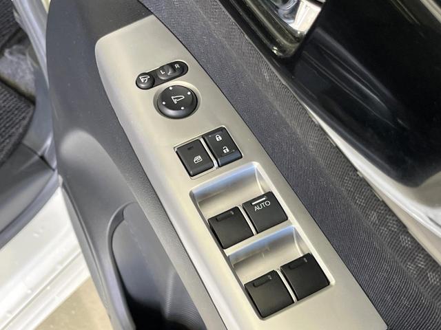 N-BOXカスタム G ターボSSブラックスタイルパッケージ 4WD 純正8型ナビ 両側パワースライドドア ターボ バックカメラ クルーズコントロール シティブレーキアクティブシステム 前席シートヒーター デジタルルームミラー ETC HIDランプ LEDフォグ(47枚目)