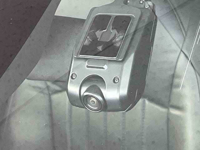 WR-V Z ホンダセンシング 純正8型ナビ バックカメラ フルセグTV Bluetooth ビルトインETC ドラレコ 禁煙車 LEDヘッドライト LEDフォグ オートライト コーナーセンサー スマートキー(8枚目)