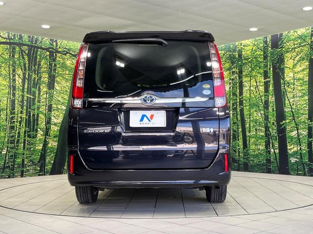 エスクァイア ハイブリッドＧｉ　セーフティセンス　両側電動スライド　ＡＬＰＩＮＥ１０型ナビ　フリップダウン　フルセグＴＶ　ＤＶＤ再生　Ｂｌｕｅｔｏｏｔｈ　禁煙車　クルーズコントロール　シートヒーター　ＬＥＤヘッドライト　オートライト（16枚目）