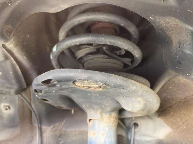 エスクァイア ハイブリッドＧｉ　セーフティセンス　両側電動スライド　ＡＬＰＩＮＥ１０型ナビ　フリップダウン　フルセグＴＶ　ＤＶＤ再生　Ｂｌｕｅｔｏｏｔｈ　禁煙車　クルーズコントロール　シートヒーター　ＬＥＤヘッドライト　オートライト（24枚目）