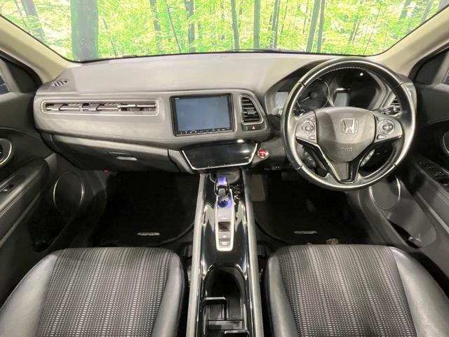 ヴェゼル ハイブリッドＺ・ホンダセンシング　純正８型ナビ　バックカメラ　ホンダセンシング　アダプティブクルコン　前席シートヒーター　ＥＴＣ　ルーフレール　パドルシフト　ＬＥＤランプ　ＬＥＤフォグ　デュアルエアコン　スマートキー　ハーフレザー（2枚目）