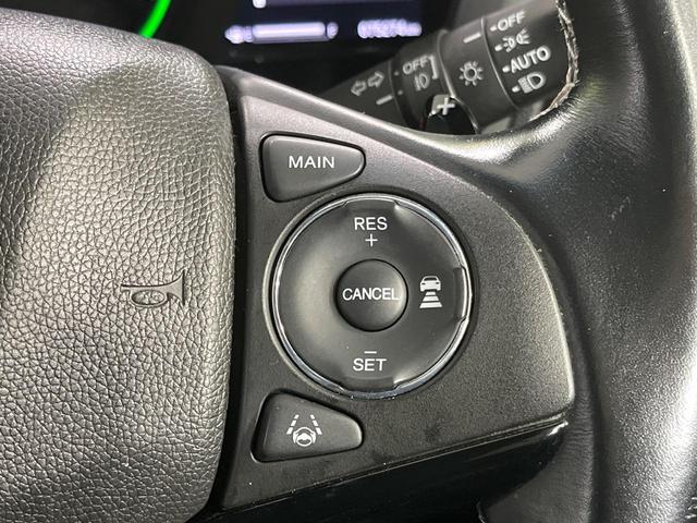 ヴェゼル ハイブリッドＺ・ホンダセンシング　純正８型ナビ　バックカメラ　ホンダセンシング　アダプティブクルコン　前席シートヒーター　ＥＴＣ　ルーフレール　パドルシフト　ＬＥＤランプ　ＬＥＤフォグ　デュアルエアコン　スマートキー　ハーフレザー（5枚目）