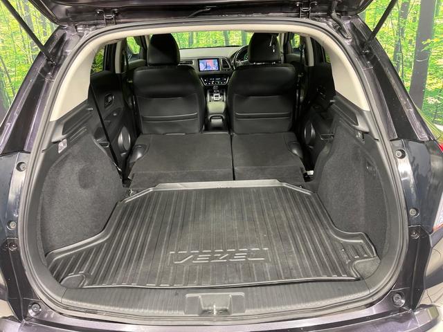 ヴェゼル ハイブリッドＺ・ホンダセンシング　純正８型ナビ　バックカメラ　ホンダセンシング　アダプティブクルコン　前席シートヒーター　ＥＴＣ　ルーフレール　パドルシフト　ＬＥＤランプ　ＬＥＤフォグ　デュアルエアコン　スマートキー　ハーフレザー（11枚目）