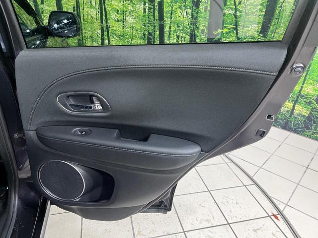 ヴェゼル ハイブリッドＺ・ホンダセンシング　純正８型ナビ　バックカメラ　ホンダセンシング　アダプティブクルコン　前席シートヒーター　ＥＴＣ　ルーフレール　パドルシフト　ＬＥＤランプ　ＬＥＤフォグ　デュアルエアコン　スマートキー　ハーフレザー（40枚目）