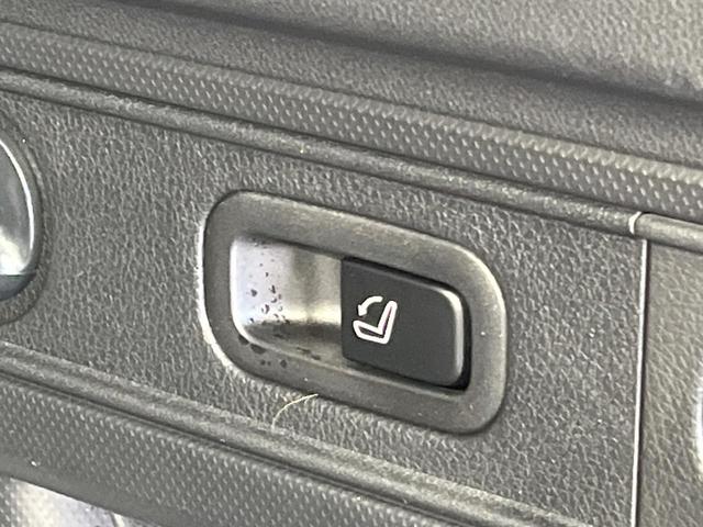 フォレスター アドバンス 4WD 純正ダイアトーンナビ アイサイト バックカメラ パワーバックドア ドライブレコーダー ETC ブラインドスポットモニター ステアリングヒーター 全席シートヒーター 禁煙車 ドアバイザー(40枚目)