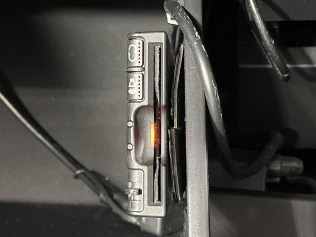 【ＥＴＣ】高速道路の料金所をストレスなく通過！話題のスポットやサービスエリアに多い「スマートＩＣ」利用時は必須のアイテムです。当店でセットアップを実施、ご納車当日からすぐにご利用いただけます！