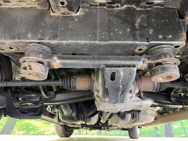 フリード Ｇ　プレミアムエディション　４ＷＤ　純正９型ナビ　後席モニター　両側パワースライドドア　バックカメラ　クルーズコントロール　ＥＴＣ　ＣＤ／ＤＶＤ／フルセグ　ＨＩＤランプ　フロントフォグ　オートライト　オートエアコン　スマートキー（20枚目）