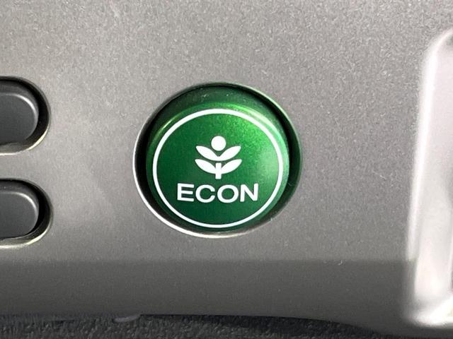 フリード Ｇ　プレミアムエディション　４ＷＤ　純正９型ナビ　後席モニター　両側パワースライドドア　バックカメラ　クルーズコントロール　ＥＴＣ　ＣＤ／ＤＶＤ／フルセグ　ＨＩＤランプ　フロントフォグ　オートライト　オートエアコン　スマートキー（36枚目）