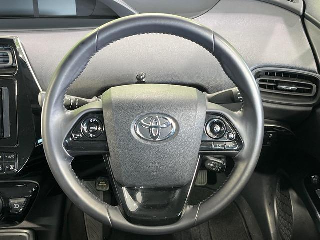 プリウス Ｓ　メモリーナビ　バックカメラ　セーフティセンス　レーダークルコン　ＥＴＣ　ドライブレコーダー　Ｂｌｕｅｔｏｏｔｈ　ＬＥＤランプ　オートマチックハイビーム　オートライト　オートエアコン　スマートキー（12枚目）