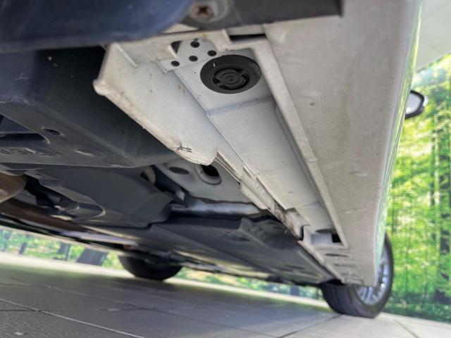 プリウス Ｓ　メモリーナビ　バックカメラ　セーフティセンス　レーダークルコン　ＥＴＣ　ドライブレコーダー　Ｂｌｕｅｔｏｏｔｈ　ＬＥＤランプ　オートマチックハイビーム　オートライト　オートエアコン　スマートキー（21枚目）