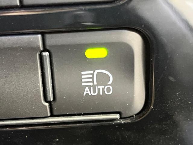 プリウス Ｓ　メモリーナビ　バックカメラ　セーフティセンス　レーダークルコン　ＥＴＣ　ドライブレコーダー　Ｂｌｕｅｔｏｏｔｈ　ＬＥＤランプ　オートマチックハイビーム　オートライト　オートエアコン　スマートキー（34枚目）