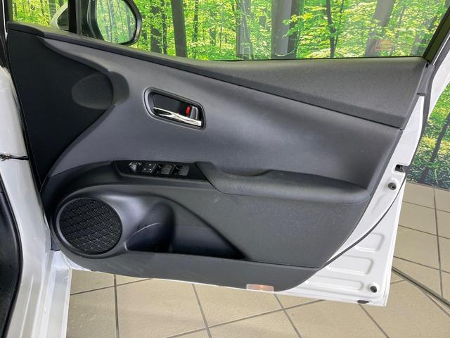 プリウス Ｓ　メモリーナビ　バックカメラ　セーフティセンス　レーダークルコン　ＥＴＣ　ドライブレコーダー　Ｂｌｕｅｔｏｏｔｈ　ＬＥＤランプ　オートマチックハイビーム　オートライト　オートエアコン　スマートキー（40枚目）