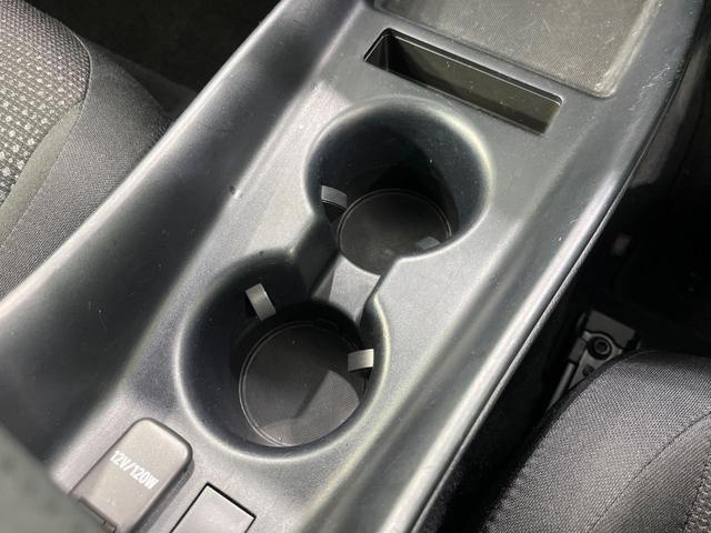 プリウス Ｓ　メモリーナビ　バックカメラ　セーフティセンス　レーダークルコン　ＥＴＣ　ドライブレコーダー　Ｂｌｕｅｔｏｏｔｈ　ＬＥＤランプ　オートマチックハイビーム　オートライト　オートエアコン　スマートキー（49枚目）