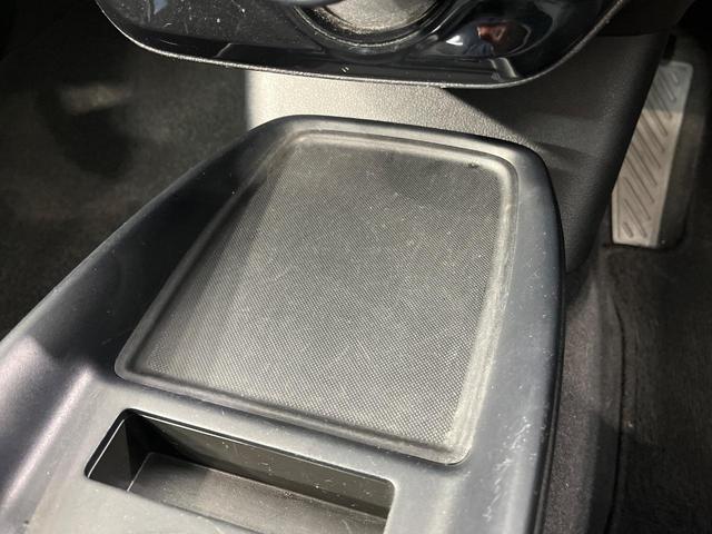 プリウス Ｓ　メモリーナビ　バックカメラ　セーフティセンス　レーダークルコン　ＥＴＣ　ドライブレコーダー　Ｂｌｕｅｔｏｏｔｈ　ＬＥＤランプ　オートマチックハイビーム　オートライト　オートエアコン　スマートキー（53枚目）