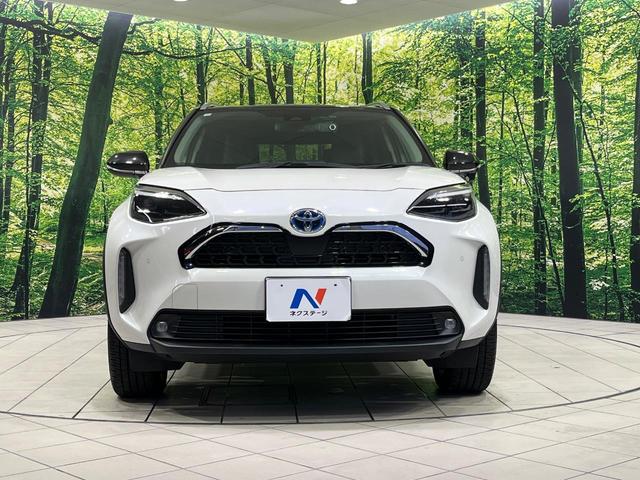 ヤリスクロス ハイブリッドＺ　４ＷＤ　純正８型ナビ　バックカメラ　セーフティセンス　レーダークルコン　ブラインドスポットモニター　パワーバックドア　ルーフレール　１００Ｖ電源　前席シートヒーター　パワーシート　ＥＴＣ　ドラレコ（15枚目）