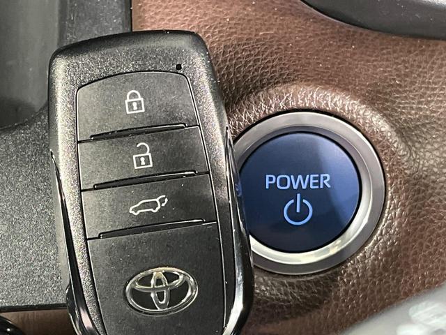 ヤリスクロス ハイブリッドＺ　４ＷＤ　純正８型ナビ　バックカメラ　セーフティセンス　レーダークルコン　ブラインドスポットモニター　パワーバックドア　ルーフレール　１００Ｖ電源　前席シートヒーター　パワーシート　ＥＴＣ　ドラレコ（44枚目）