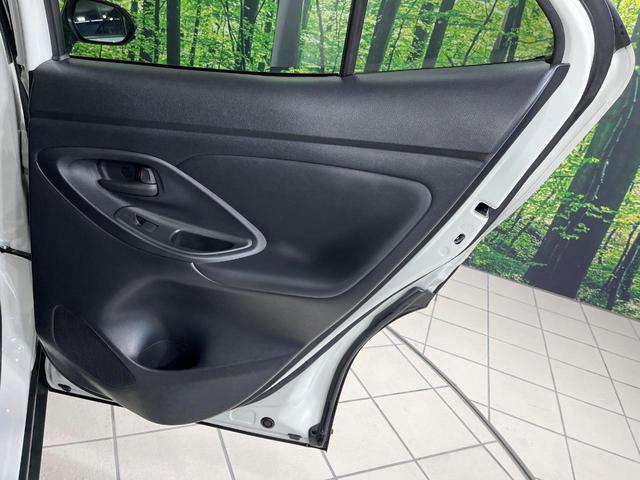 ヤリスクロス ハイブリッドＺ　４ＷＤ　純正８型ナビ　バックカメラ　セーフティセンス　レーダークルコン　ブラインドスポットモニター　パワーバックドア　ルーフレール　１００Ｖ電源　前席シートヒーター　パワーシート　ＥＴＣ　ドラレコ（49枚目）