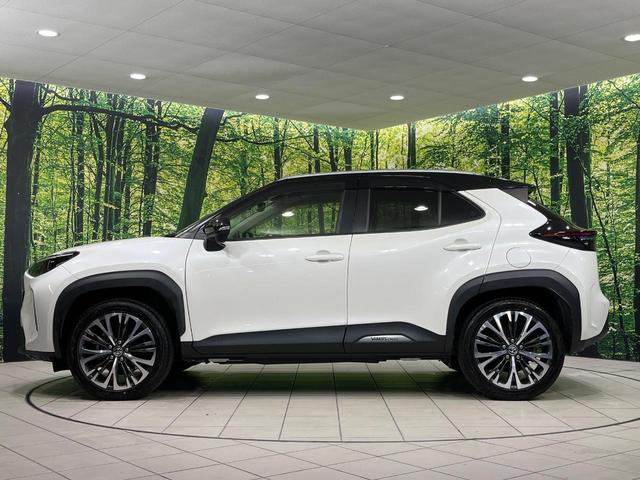 ヤリスクロス ハイブリッドＺ　４ＷＤ　純正８型ナビ　バックカメラ　セーフティセンス　レーダークルコン　ブラインドスポットモニター　パワーバックドア　ルーフレール　１００Ｖ電源　前席シートヒーター　パワーシート　ＥＴＣ　ドラレコ（62枚目）