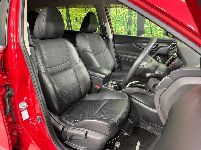 【防水シート】スノボやダイビング等でありがちな汚れや濡れも心配無用の防水シート♪雨の日に傘や荷物でシートが濡れたり、飲み物をこぼしたりした時もサッと拭いてきれいになるから大助かり♪