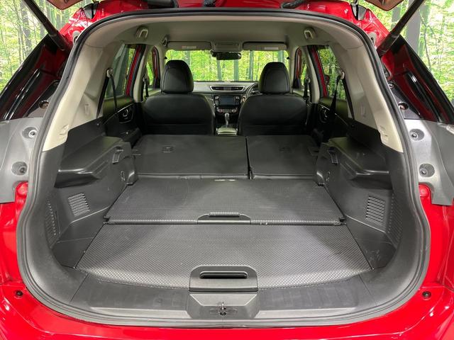 防水仕様のラゲッジは、アクティブな使用にぴったり。プールや海水浴をはじめ、キャンプやウィンタースポーツのシーンで濡れたり汚れた荷物を積み込んでも簡単にふき取ることができ、お手入れも楽々です♪