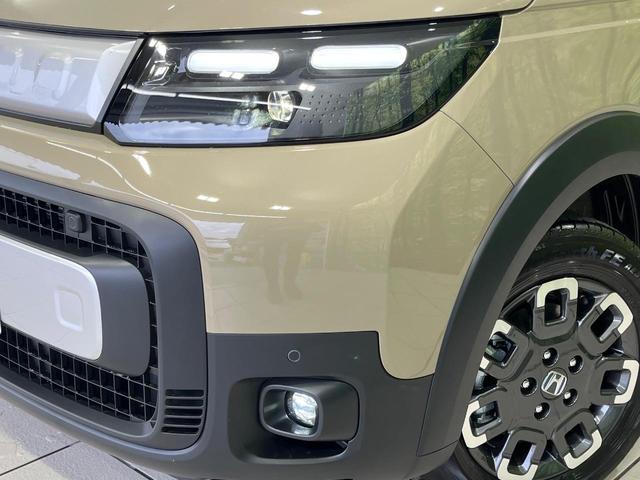 フリード e:HEVクロスター 4WD 登録済未使用車 両側パワースライドドア ホンダセンシング アダプティブクルコン ブラインドスポットモニター 前席シートヒーター オートブレーキホールド LEDランプ LEDフォグ スマートキー(13枚目)