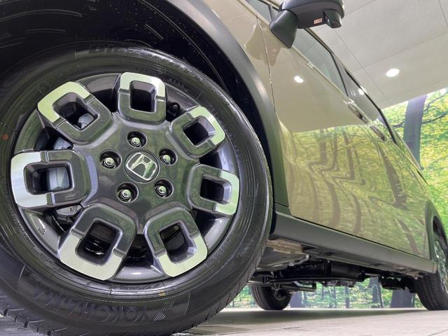 フリード e:HEVクロスター 4WD 登録済未使用車 両側パワースライドドア ホンダセンシング アダプティブクルコン ブラインドスポットモニター 前席シートヒーター オートブレーキホールド LEDランプ LEDフォグ スマートキー(14枚目)