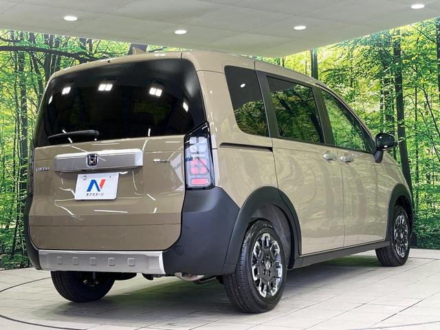 フリード e:HEVクロスター 4WD 登録済未使用車 両側パワースライドドア ホンダセンシング アダプティブクルコン ブラインドスポットモニター 前席シートヒーター オートブレーキホールド LEDランプ LEDフォグ スマートキー(18枚目)