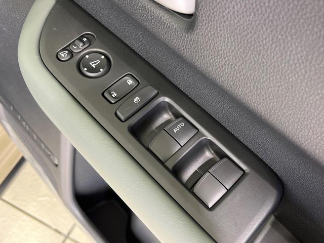 フリード e:HEVクロスター 4WD 登録済未使用車 両側パワースライドドア ホンダセンシング アダプティブクルコン ブラインドスポットモニター 前席シートヒーター オートブレーキホールド LEDランプ LEDフォグ スマートキー(41枚目)