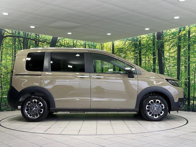 フリード e:HEVクロスター 4WD 登録済未使用車 両側パワースライドドア ホンダセンシング アダプティブクルコン ブラインドスポットモニター 前席シートヒーター オートブレーキホールド LEDランプ LEDフォグ スマートキー(56枚目)