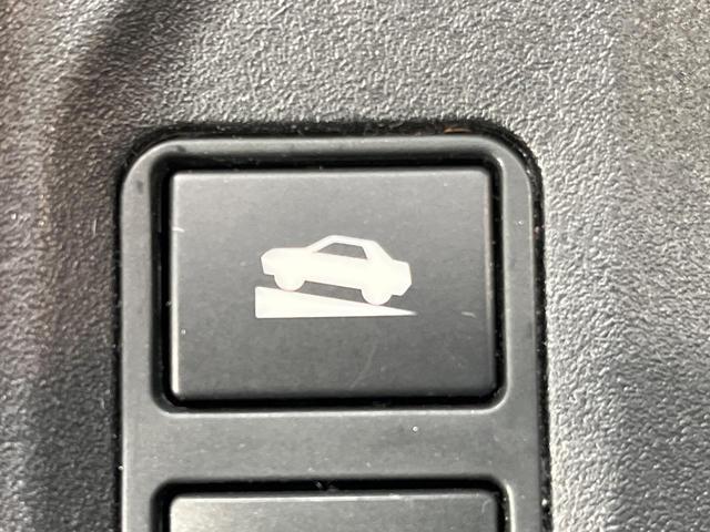 インプレッサスポーツ ２．０ｉ－Ｌアイサイト　４ＷＤ　純正８型ナビ　サイド／バックカメラ　アイサイトセイフティプラス　レーダークルコン　リアビークルディティクション　ＥＴＣ　ＬＥＤランプ　フロント／リアフォグ　ヘッドランプウォッシャ　スマートキー（38枚目）