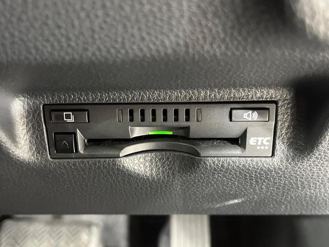 シエンタ ハイブリッドX 4WD 5人乗り 純正ナビ パワースライドドア バックカメラ セーフティセンス レーダークルコン クリアランスソナー LEDランプ オートライト オートエアコン スマートキー CD/DVD/フルセグ(8枚目)