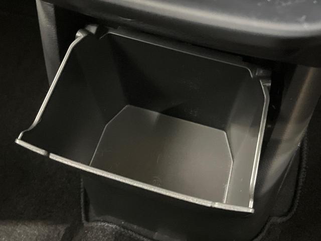 デリカミニ Ｔ　プレミアム　４ＷＤ　９型メモリーナビ　両側パワースライドドア　マルチアラウンドモニター　マイパイロット　ｅ－アシスト　レーダークルコン　デジタルルームミラー　ステアリングヒーター　シートヒーター　コーナーセンサー（63枚目）