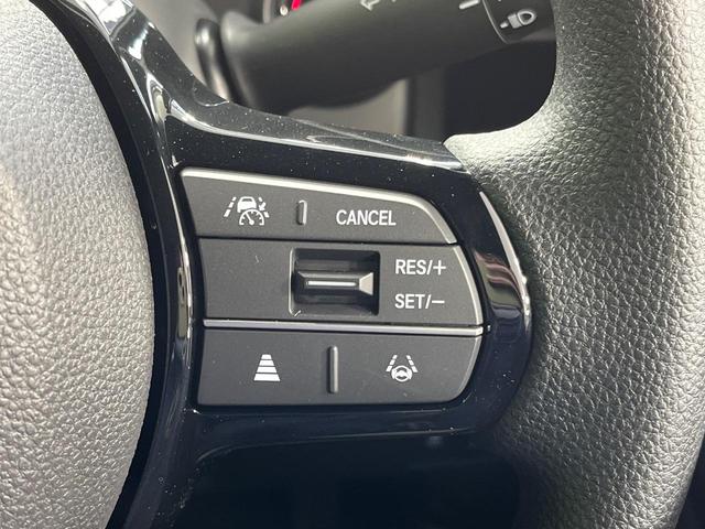 Ｎ－ＢＯＸカスタム ベースグレード　届出済未使用車　両側パワースライドドア　ホンダセンシング　アダプティブクルコン　前席シートヒーター　ＬＥＤランプ　オートライト　オートエアコン　スマートキー　ロールサンシェード　シートバックテーブル（5枚目）